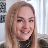 Roseann Duran's Instagram, Twitter & Facebook