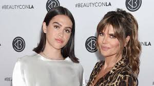 Actress, host, ny times best selling author, wife of harry hamlin, mother of two beauties, designer of the lisa rinna collection on qvc. Lisa Rinna Reacts To Kyle Richards Saying Scott Disick Is Too Old For Amelia Hamlin Entertainment Tonight