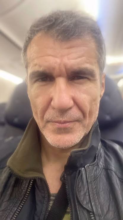 Por onde anda o Padre Pedro de 'Mulheres Apaixonadas'? Aos 58 anos, ator vive nova fase profissional - CARAS Brasil