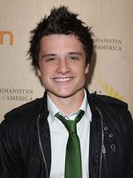 17 Questions With Josh Hutcherson!