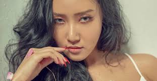 Mamamoo(마마무) official channel #mamamoo #hwasa #maría mamamoo. Mamamoo Hwasa S Nail Fashion Is Not Like An Average K Pop Idol