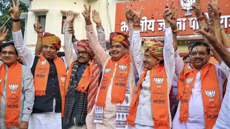 राजस्थान निकाय चुनाव में BJP ने गाड़े झंडे, पीछे रह गई कांग्रेस; CM भजनलाल को दिल्ली बुलाया गया - India TV Hindi