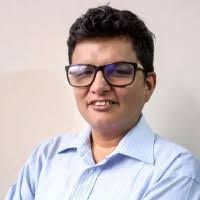 Daniel Bustinza's Instagram, Twitter & Facebook