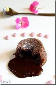 This quick and easy lava cake recipe has a brownie base and a molten center of lava cake kisses chocolates. Lava Cake Retete Culinare Laura Adamache