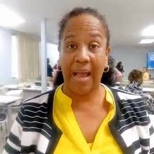 Maricela Arroyave, de la comunidad de Escobal de Colón, Panamá, comenta sus  impresiones acerca del taller “Incidencia de las organizaciones de sociedad  civil ante los mecanismos internacionales de ...