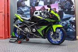 One3 Motoshop Terima Modifikasi Motor 2 Tak Ninja 150 Rr Ini Salah Satunya Gridoto Com