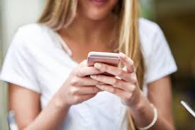 J'utilise mon telephone personnel pour mon travail. Exclusif Les Enseignants N Auront Plus Le Droit D Utiliser Leur Telephone Portable A L Ecole