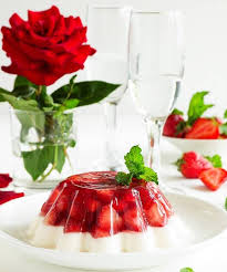 Panna Cotta Et Gelee De Fraises Un Dessert Leger Et Frais Tout En Fruits Recette Gelee De Fraise Dessert Leger Et Frais Recettes De Cuisine