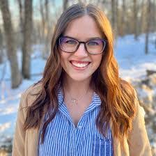 Kasey Clayton's Instagram, Twitter & Facebook