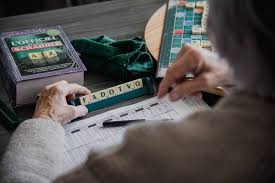 Pioche une carte et retire la pièce indiquée mais pour arriver ici, rien de plus simple, les internautes amateurs de jeux et jouets ont recherché par exemple cette excellente offre p?che ? Atelier Jeux De Societe Pour Personnes Agees Dans Un Etablissement Pour Seniors Dans Le 34 Maison De Retraite Privee Ehpad A Montpellier Residence Senior Hdg Aramons Residences