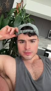 🙋🏻‍♂️ raise your hand if youve seen it