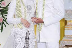 Gambar rumah adat dan baju adat jawa barat jj gambar kartun hitam putih gambar animasi lucu via animasilucus.blogspot.com. Mengenal Pakaian Adat Sunda Yang Berdasarkan Strata Sosial