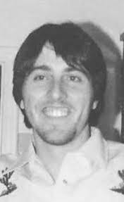 Scott Giles's Instagram, Twitter & Facebook