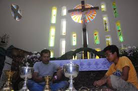 Nama upacara keagamaan = upacara paskah, natal, angkat sidi. Salat Id Gereja Katolik Santo Yusup Ubah Jadwal Misa