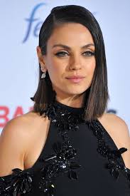 Naturally curly hair can be a love and hate relationship, can't it? 25 Best Hairstyles For Round Faces In 2020 Easy Haircut Ideas For Round Face Shape