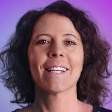 Cassandra Sommer's Instagram, Twitter & Facebook