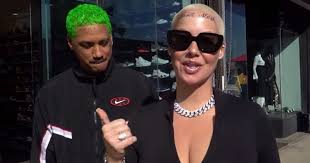 Amber Rose Debuts Face Tattoos Of Her Children S Names In 2020 Face Tattoos Kid Names Celebrities