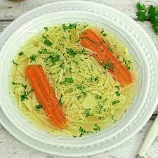 Se pune apoi la fiert la foc mare si se spumuieste de cateva ori. Supa De Pui Cu Taitei De Casa Supa Pe Gaina Adygio Kitchen