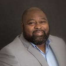 Deirdre Rowe's Instagram, Twitter & Facebook