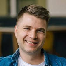 Happy Friday! I'm a big fan of 90s PC games (Monkey Island anyone?) and as  much as gaming gets a bad rep, what it did for me was instil a love of