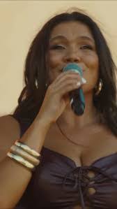 Sarah Kos's Instagram, Twitter & Facebook