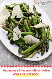 Asperges Vertes Roties Aux Olives Noires Par Paule Neyrat Dieteticienne Nutritionniste Recette Asperges Roties Asperge Verte Recette De Chef