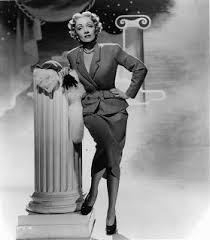 Marlen Ditrih V Kostyume Ot Kristiana Diora Strah Sceny 1950 Marlen Ditrih Grejs Kelli Filmy