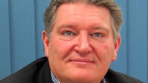 Cheshire East Council leader Michael Jones quits over physio deal