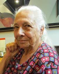 Donna Syme's Instagram, Twitter & Facebook