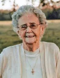 Taylor Fontenot's Instagram, Twitter & Facebook