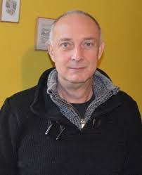 Robert Ripoll's Instagram, Twitter & Facebook