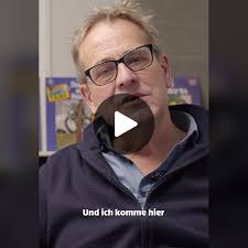 Stephan Schad als Kommissar Schalavsky 🚨 🎙️🕵️‍♂️ #Gastsprecher #Nu...