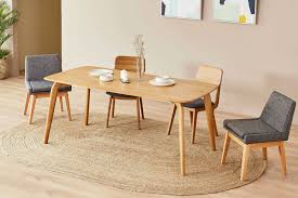Oak dining room tables can be an incredibly attractive piece of furniture for your home. The Best Solid Woods For Your Dining Table Castlery Australia