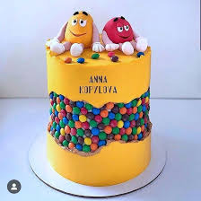 Pin By Kristy Marie On Patisserie Funny Cake Buttercream Cake Novelty Cakes