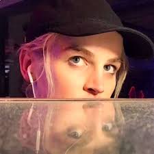 Collin Jackson 🧊 (@collinjackson)