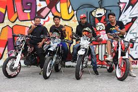 Official page gila gila remaja 2 akan menemui anda di pawagam mulai 21 mac 2013. Photography Shah Alam Graffiti Gila Gila Remaja Ini Blog Dr Singa