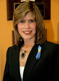 Con mucho orgullo anunciamos que la Dra. Ingrid Montes-González del  Departamento de Química y el Dr. José A. Rodríguez-Martínez del  Departamento de Biología, ambos de la facultad de Ciencias Naturales  UPR-RP, aparecen