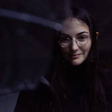 Hope Moss · Artist Profile