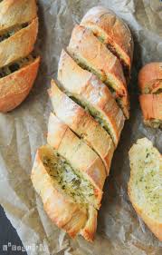 Baguettes Con Mantequilla De Parmesano Y Ajo Recetas De Comida Comida Recetas Para Cocinar