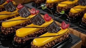 Das Grosse Backen Die Profis Brownie Passionsfrucht Tortchen Rezept Das Grosse Backen Gefrorene Desserts Kochen Und Backen