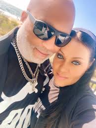 Marriage enrichment retreat success with simultaneous sessions