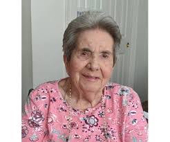 Barbara Frechette's Instagram, Twitter & Facebook