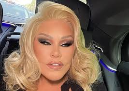 Donna Gatto's Instagram, Twitter & Facebook