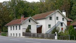 Visitors should start their tour from the sixth ward and work their way into the first one. Hammerschmiede Burghausen Wikipedia