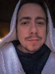 Robbie (@robbbiieeeee)