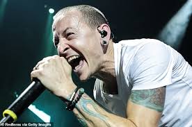 Musik cd kaufen, mp3 version gratis mit autorip. Trump S Tweet Using Linkin Park S In The End Is Taken Down For Copyright Infringement Daily Mail Online
