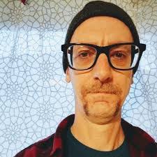 Dino Thompson's Instagram, Twitter & Facebook