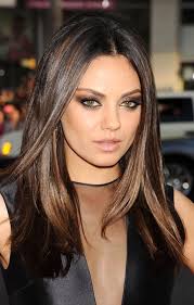 Love The Subtle Copper Highlights Mila Kunis Hair Color Mila Kunis Hair Hair Inspiration