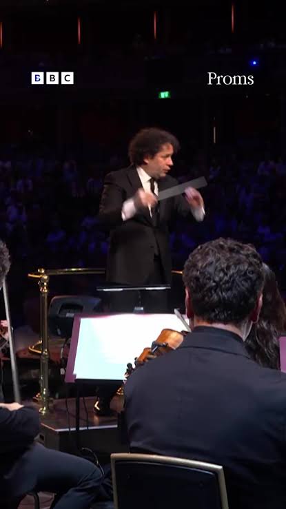 Beethoven Sinfonía n.º 7 en BBC Proms — Los Angeles Philharmonic | TikTok