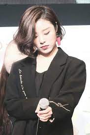 Combined, this kind of haircut. Hello Fellow Moomoos I Was Just Curious About Something Who Likes Wheein With Short Hair Or With Long Hair Mamamoo Amino